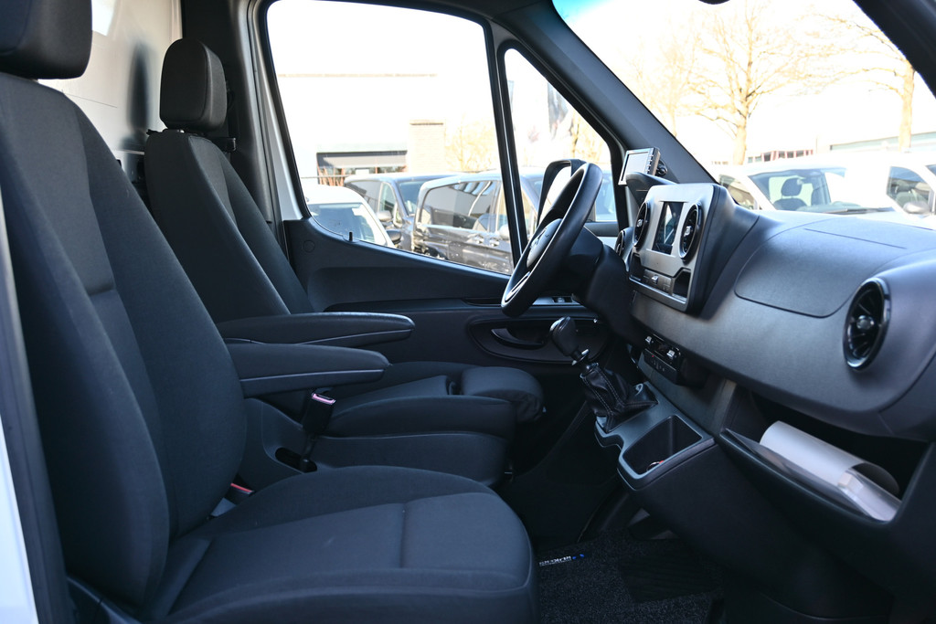 Mercedes-Benz Sprinter 7