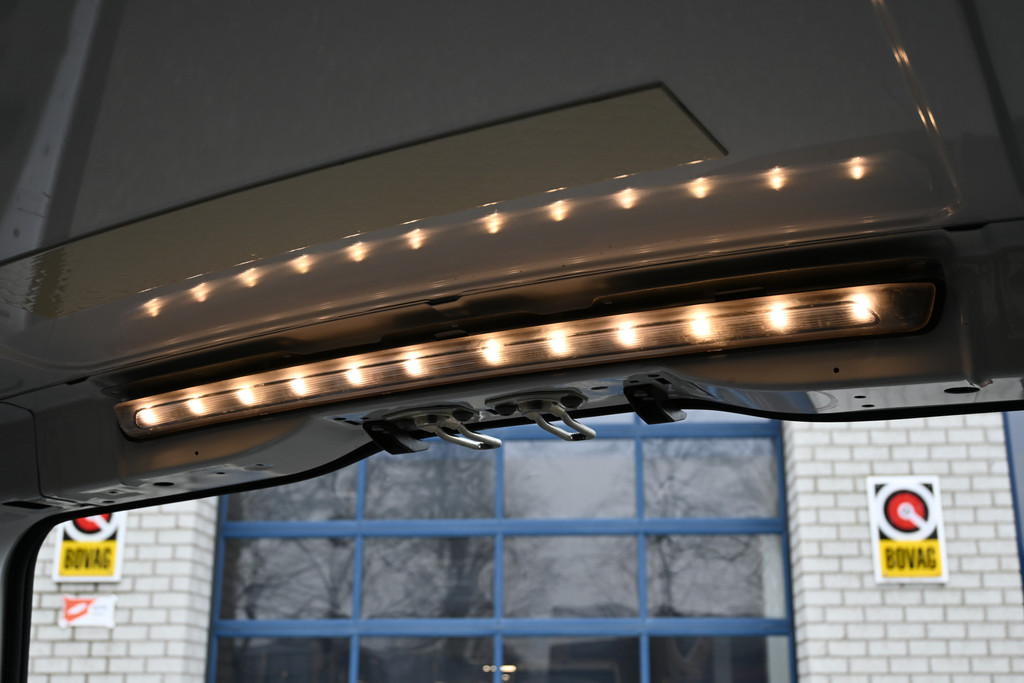 Mercedes-Benz Vito 12