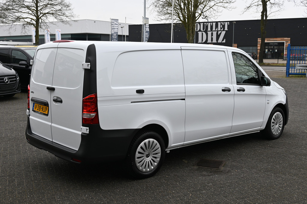 Mercedes-Benz Vito 2