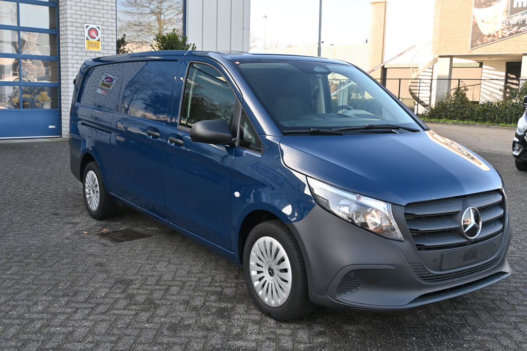 Mercedes-Benz Vito 2