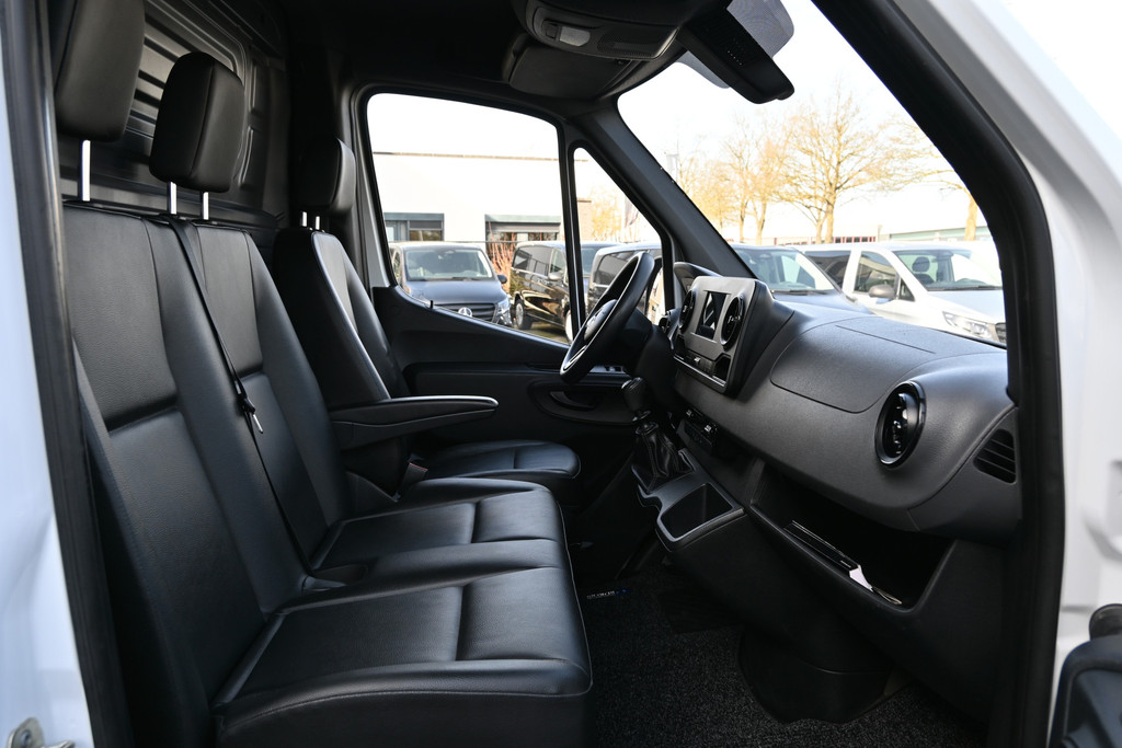 Mercedes-Benz Sprinter 6