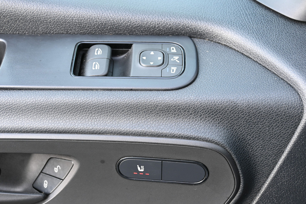 Mercedes-Benz Sprinter 16