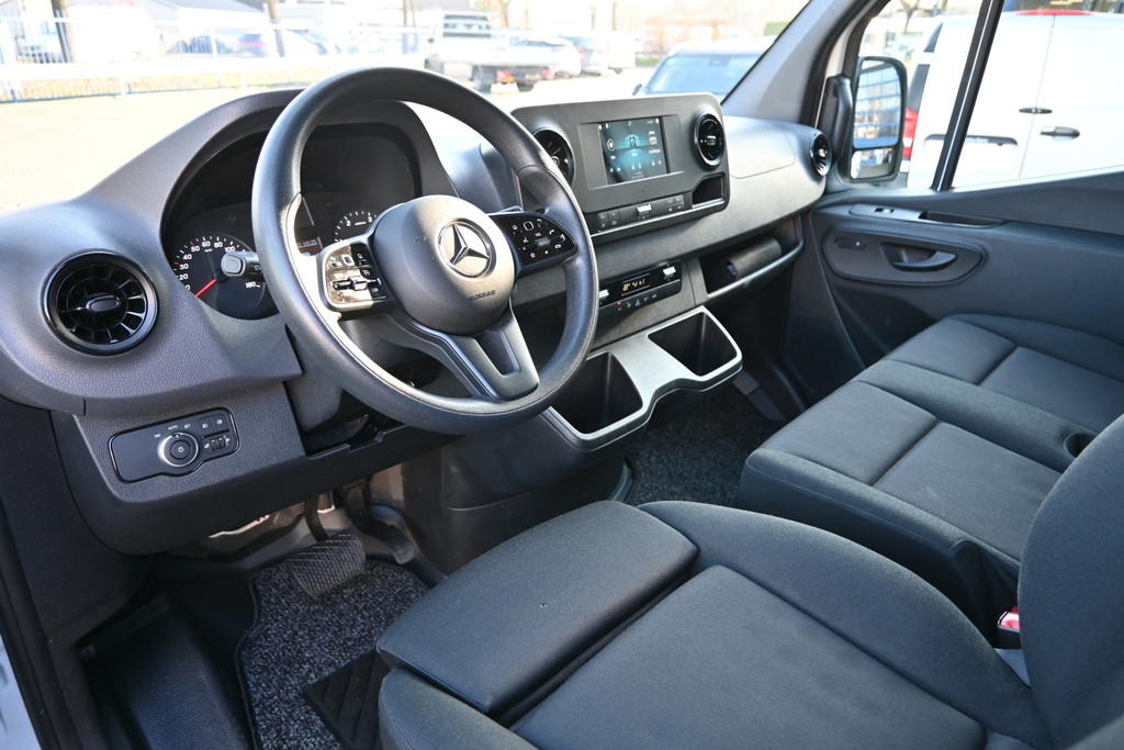 Mercedes-Benz Sprinter 3