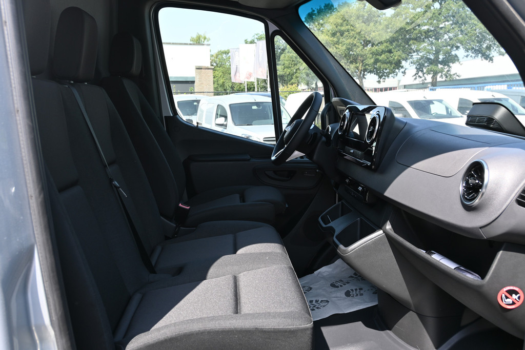 Mercedes-Benz Sprinter 6