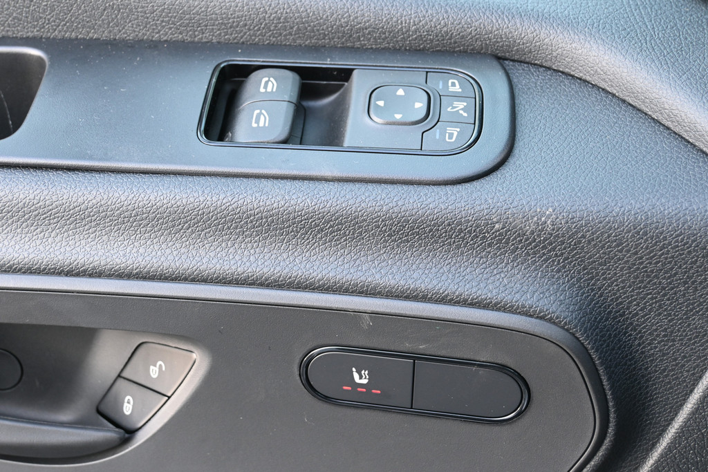 Mercedes-Benz eSprinter 13