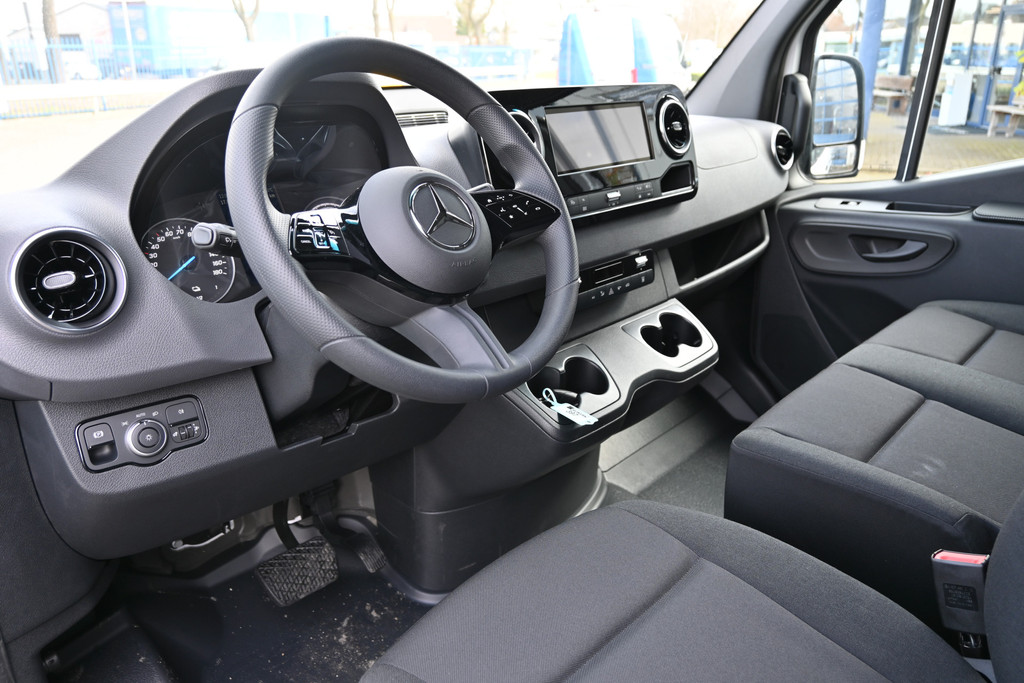 Mercedes-Benz eSprinter 17