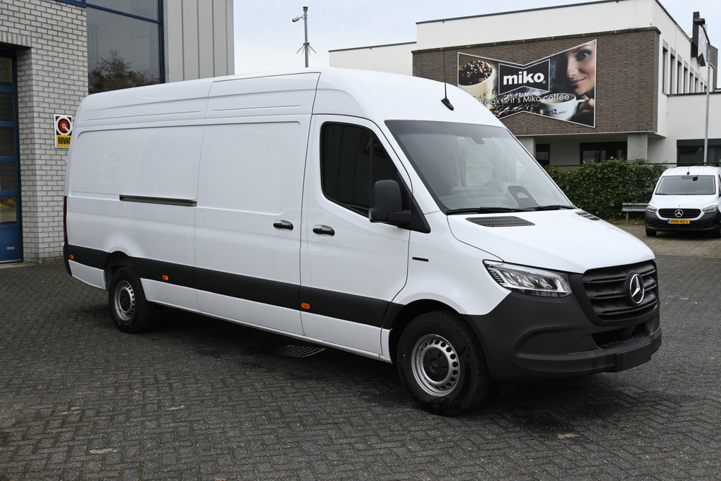 Mercedes-Benz eSprinter 7