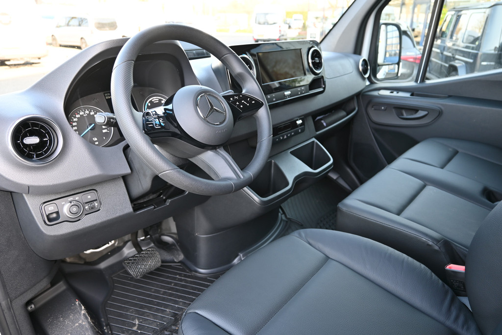 Mercedes-Benz eSprinter 3