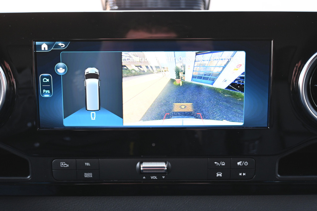 Mercedes-Benz eSprinter 5