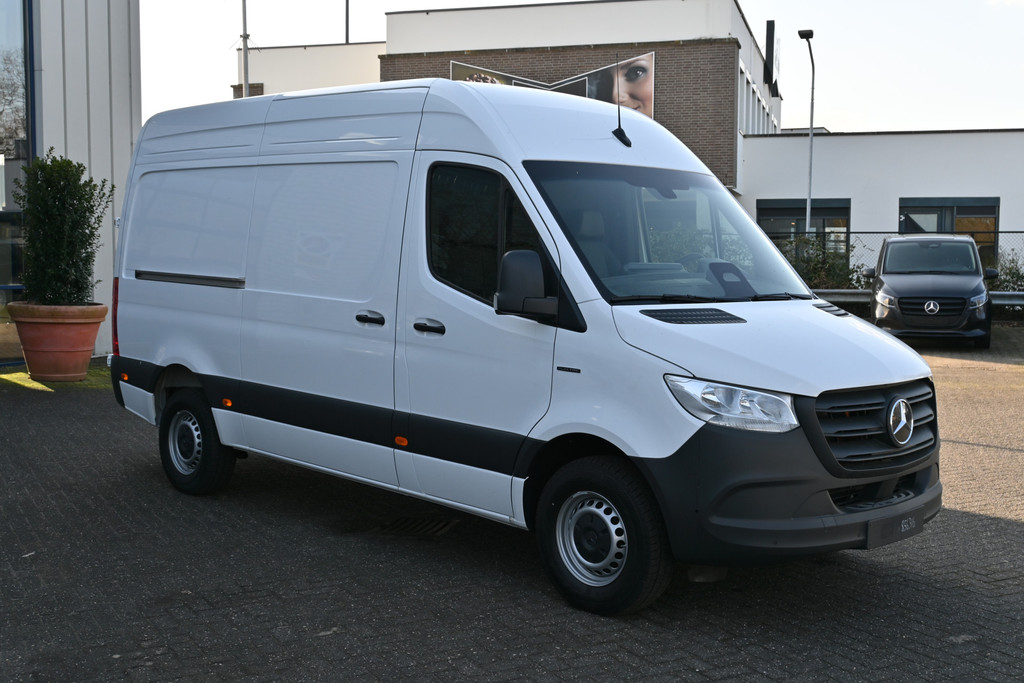 Mercedes-Benz eSprinter 7
