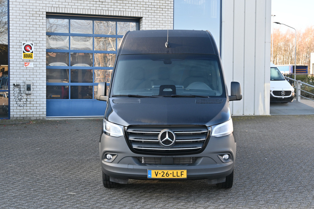 Mercedes-Benz Sprinter 1