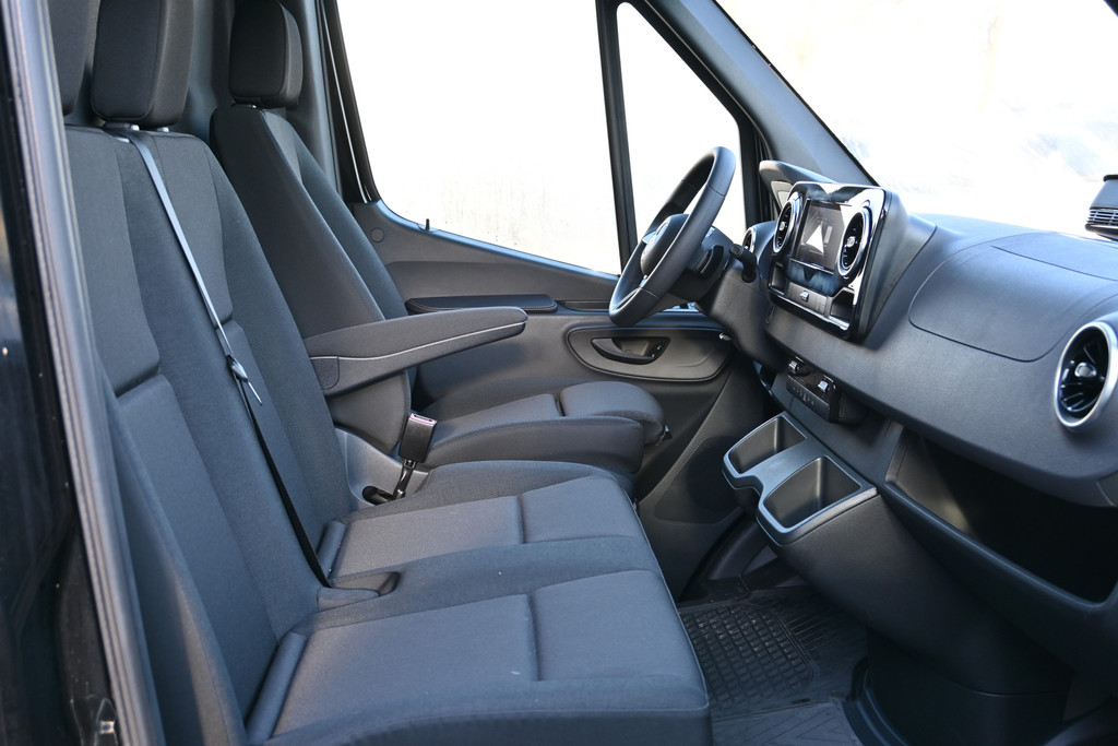 Mercedes-Benz Sprinter 7