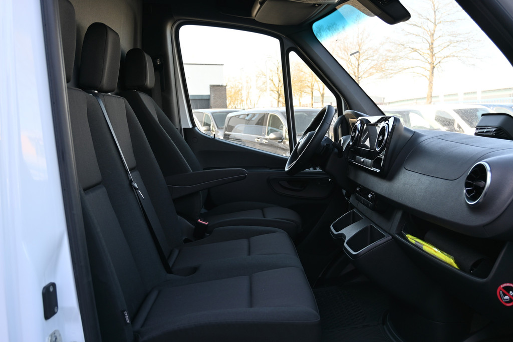 Mercedes-Benz eSprinter 6