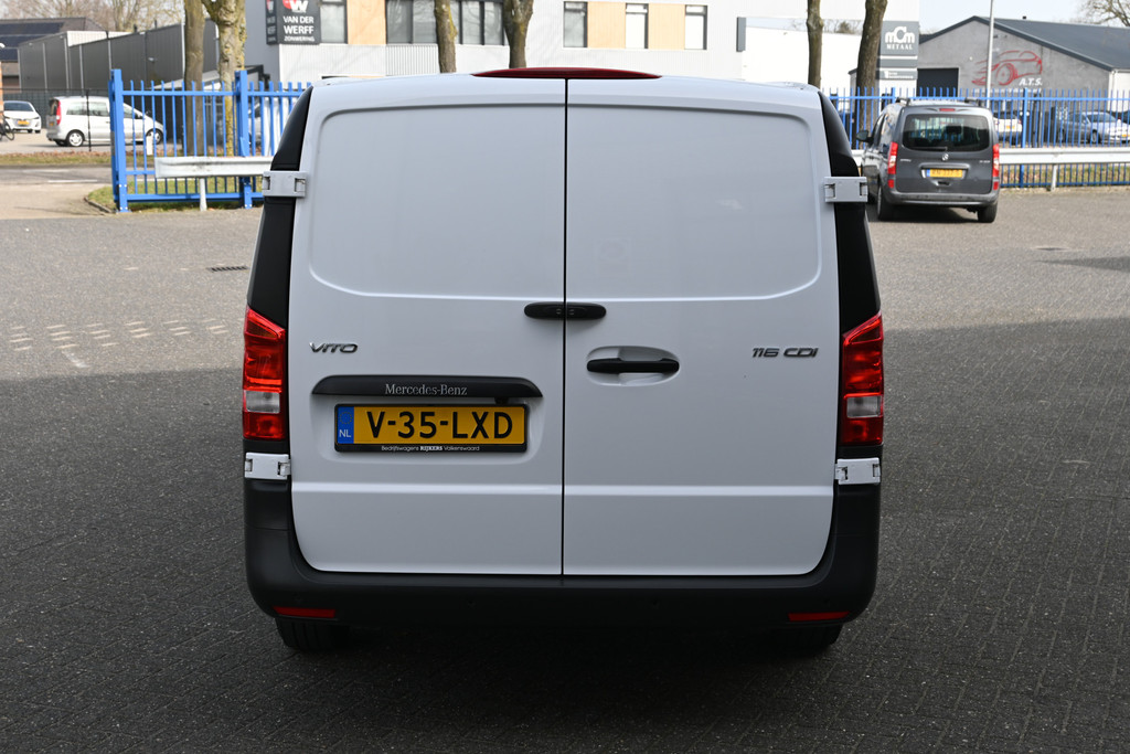 Mercedes-Benz Vito 10