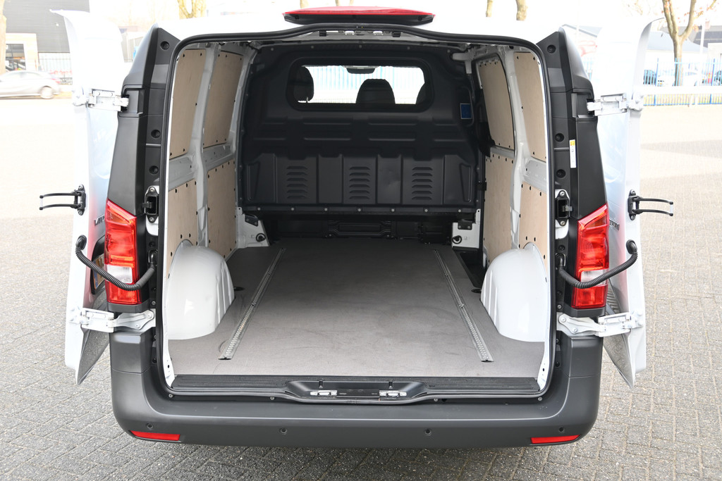 Mercedes-Benz Vito 11