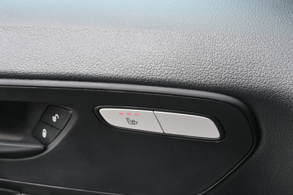 Mercedes-Benz Vito 15