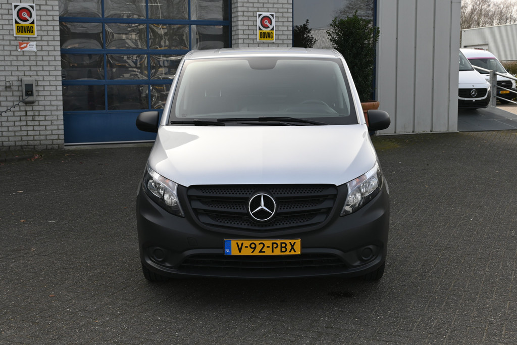 Mercedes-Benz Vito 1