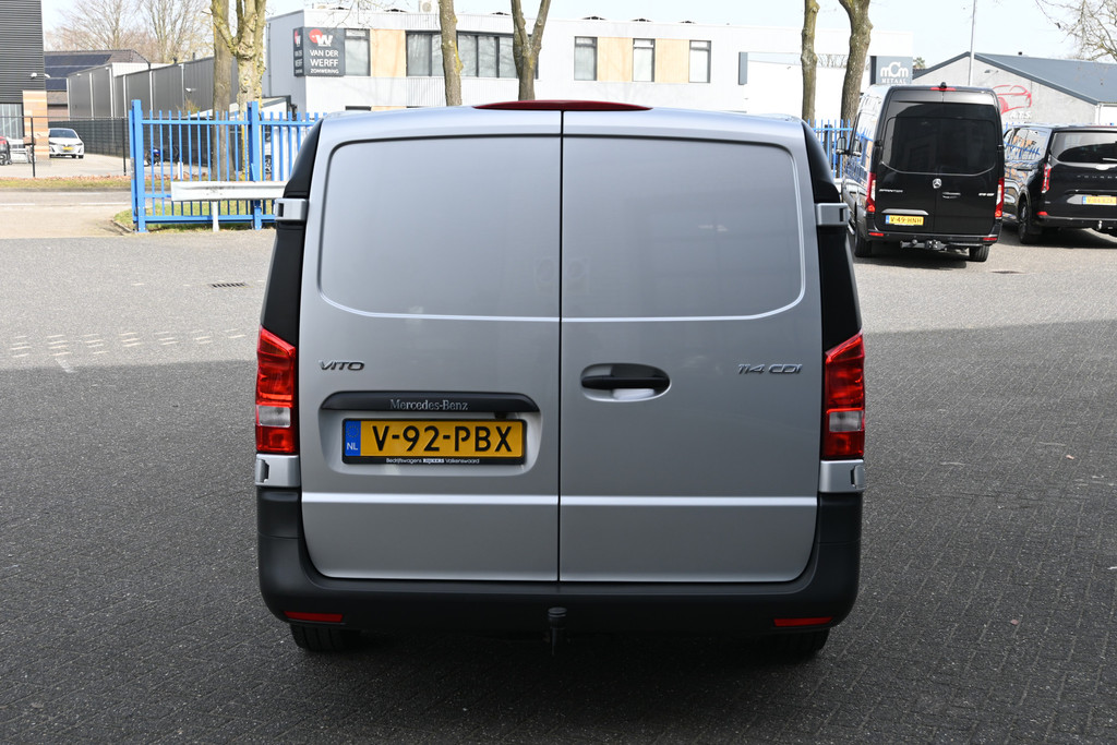 Mercedes-Benz Vito 9