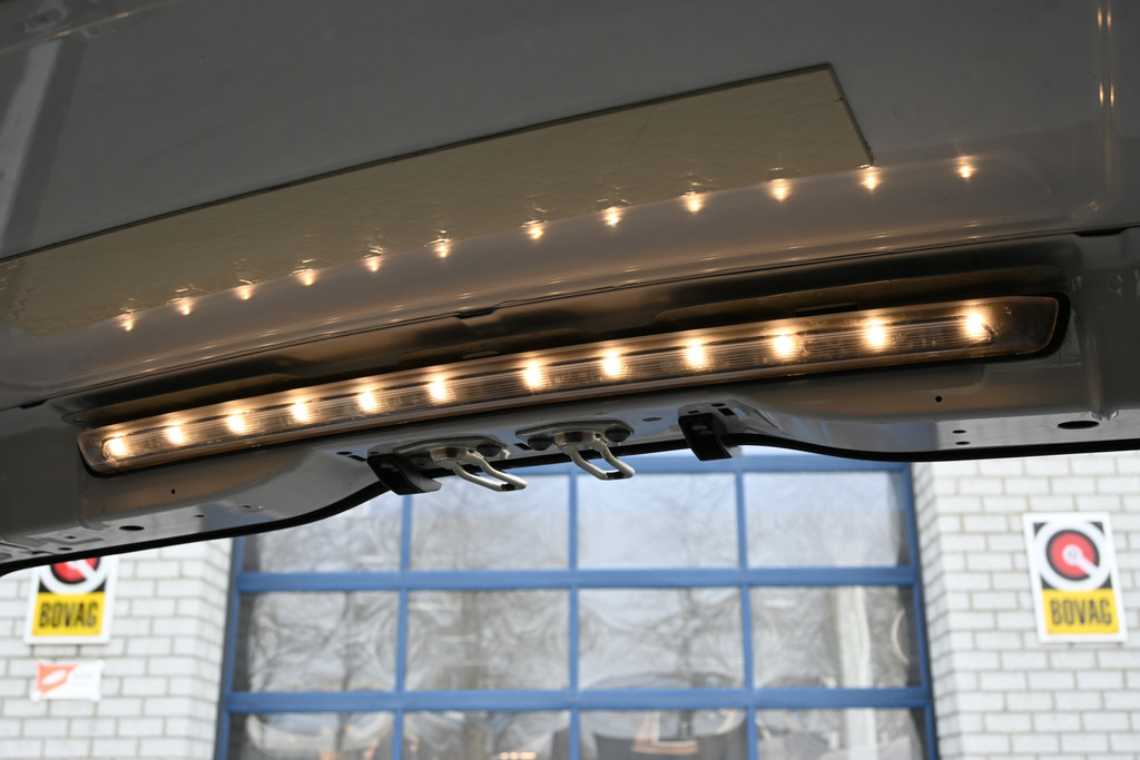 Mercedes-Benz Vito 12