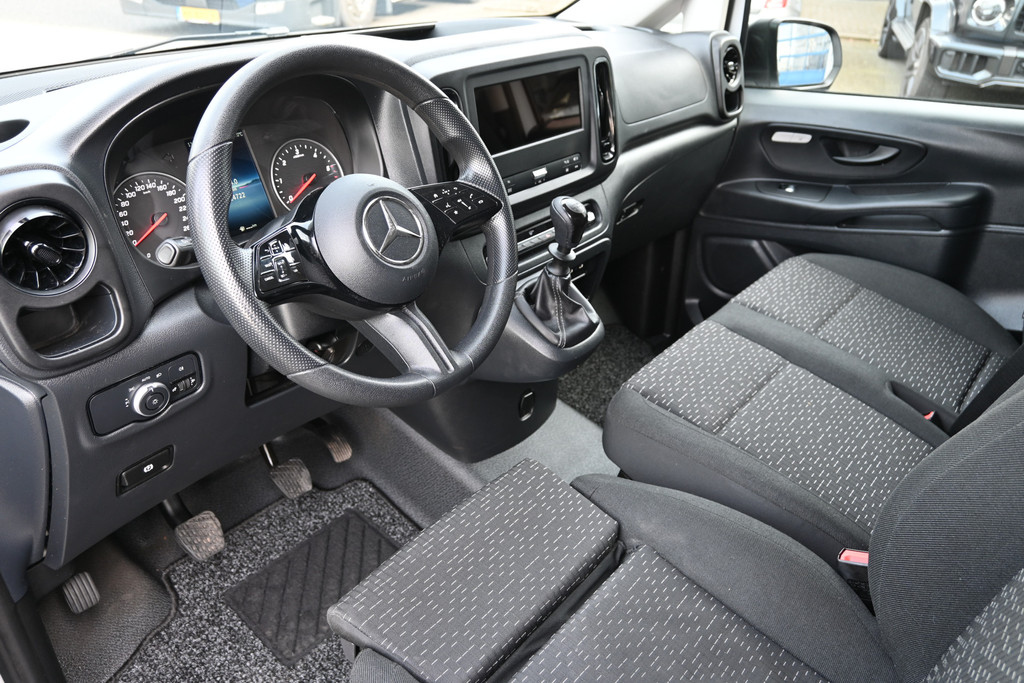 Mercedes-Benz Vito 3