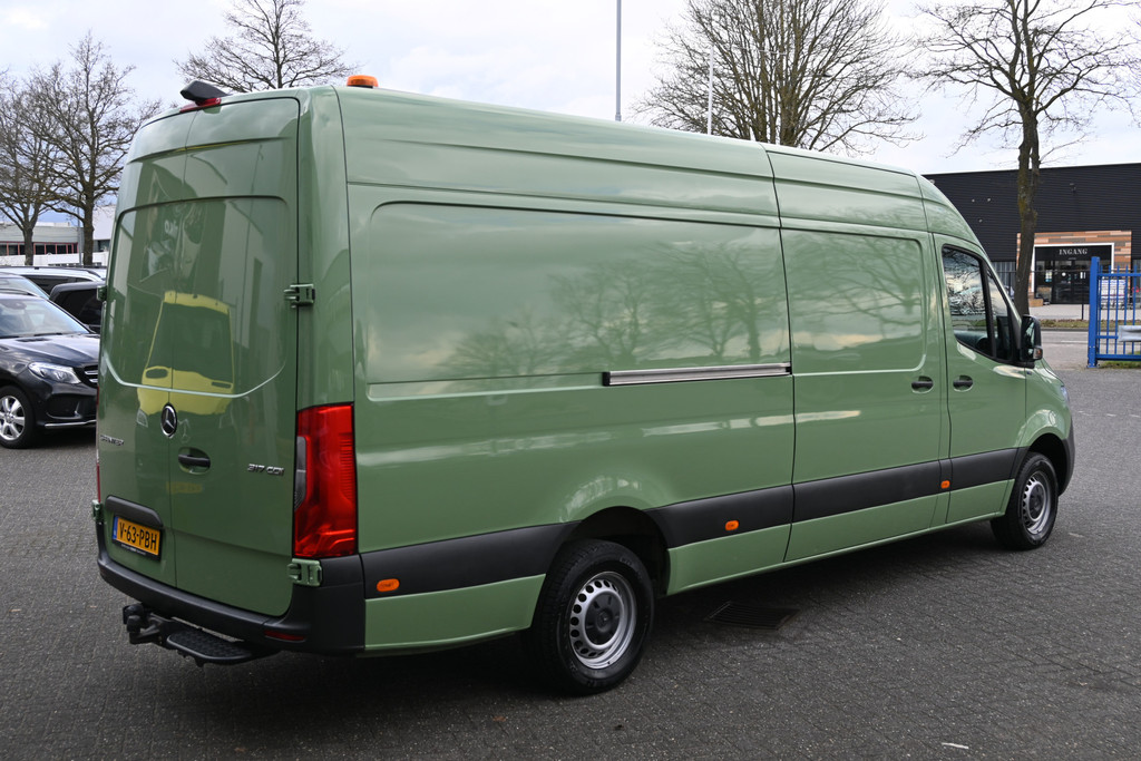 Mercedes-Benz Sprinter 2