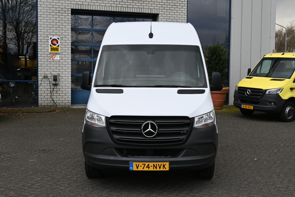 Mercedes-Benz Sprinter 1