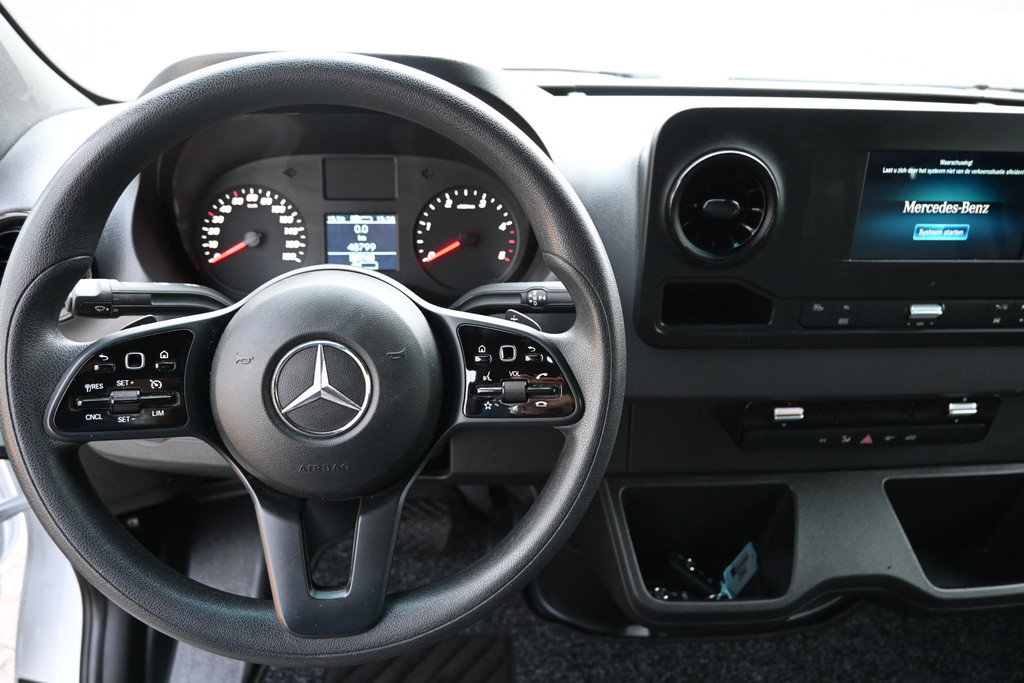 Mercedes-Benz Sprinter 13