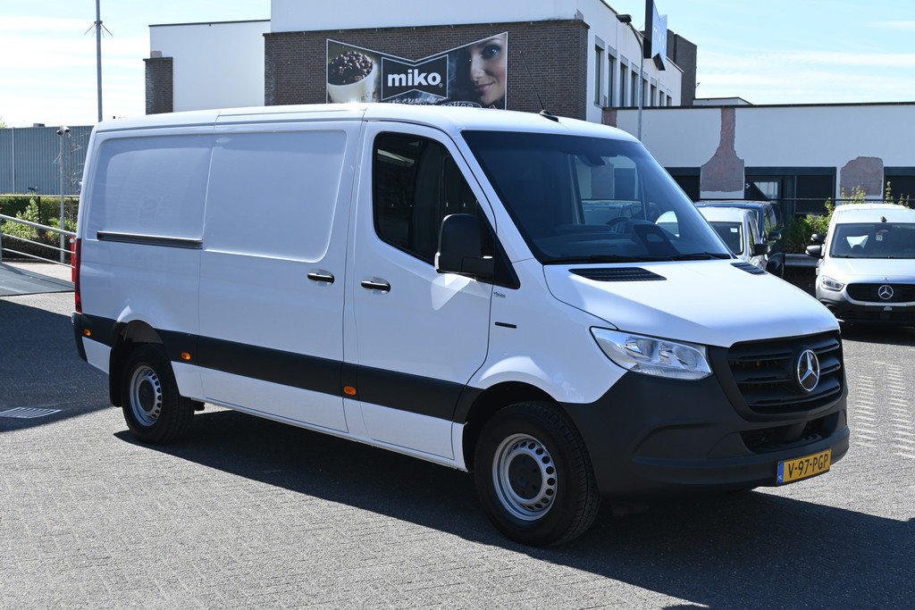 Mercedes-Benz eSprinter 7