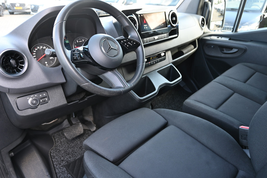 Mercedes-Benz Sprinter 3
