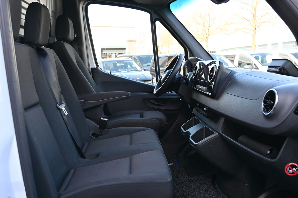 Mercedes-Benz Sprinter 7