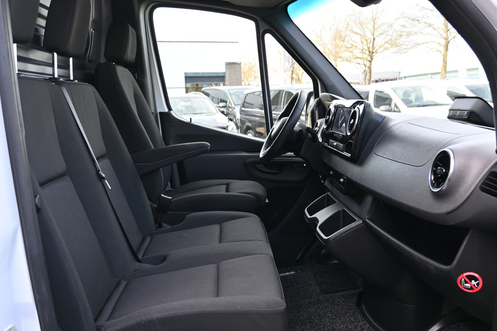 Mercedes-Benz Sprinter 7