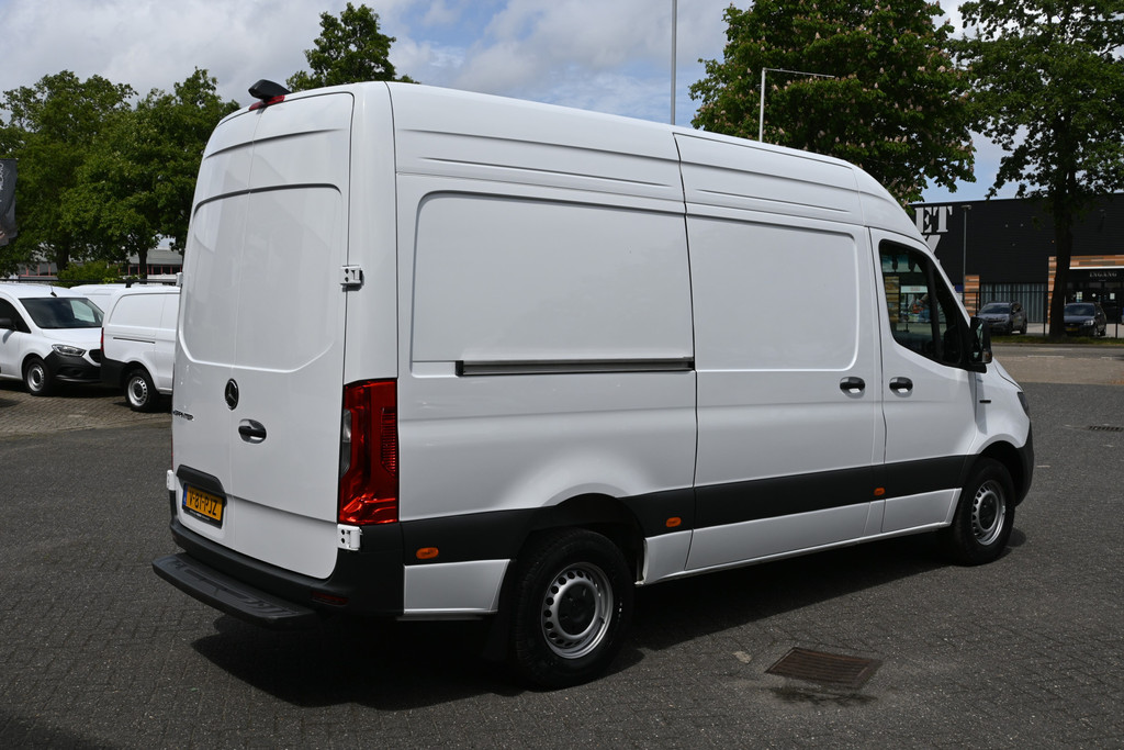 Mercedes-Benz eSprinter 2
