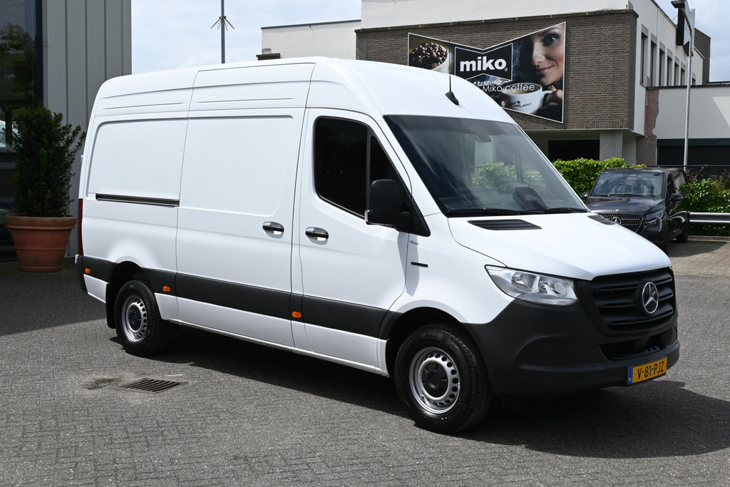 Mercedes-Benz eSprinter 7