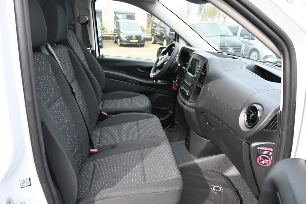 Mercedes-Benz eVito 6