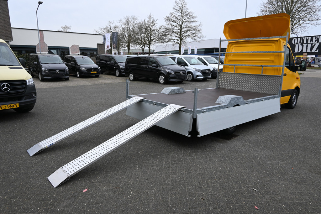 Mercedes-Benz Sprinter 4