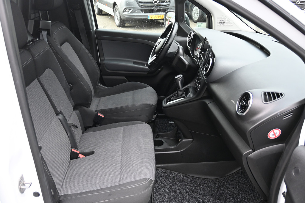 Mercedes-Benz Citan 8