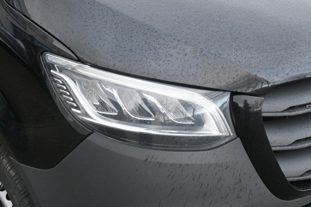 Mercedes-Benz Sprinter 7