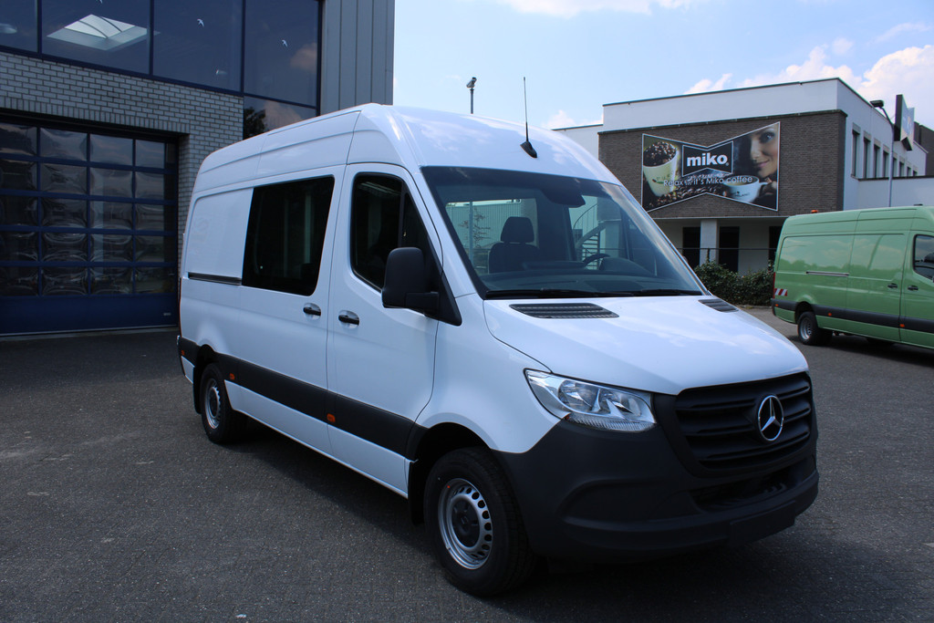 Mercedes-Benz Sprinter 1