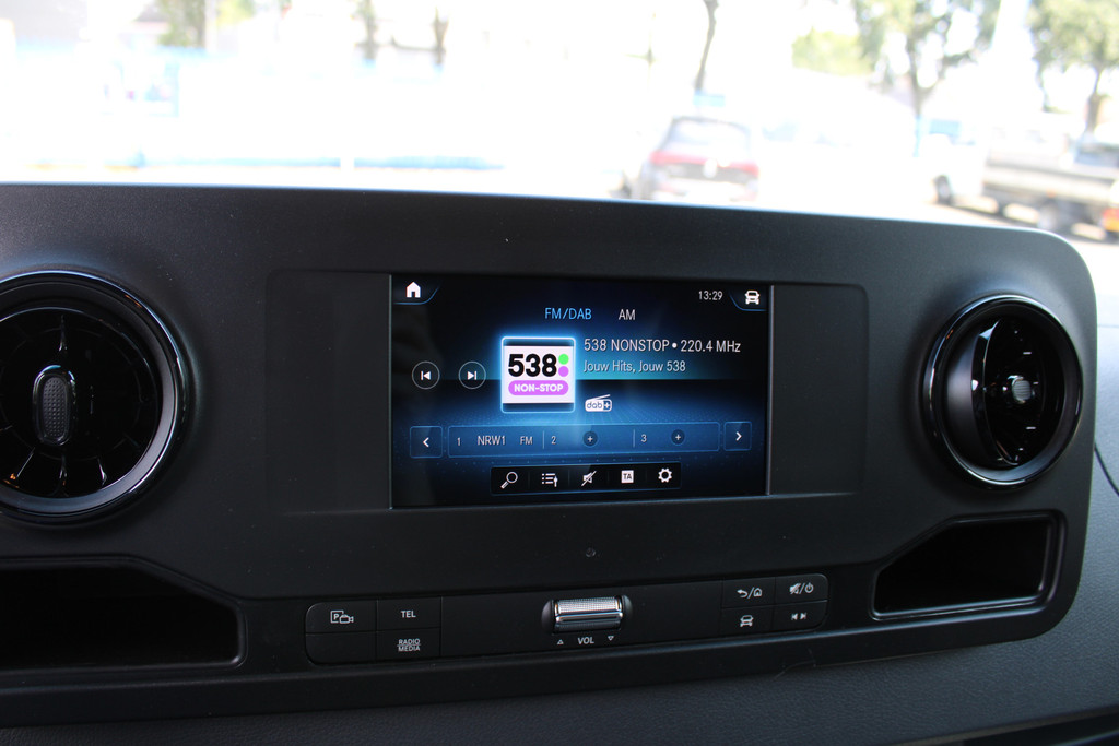 Mercedes-Benz Sprinter 10