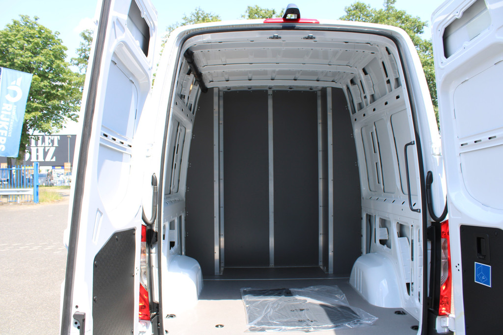 Mercedes-Benz Sprinter 5