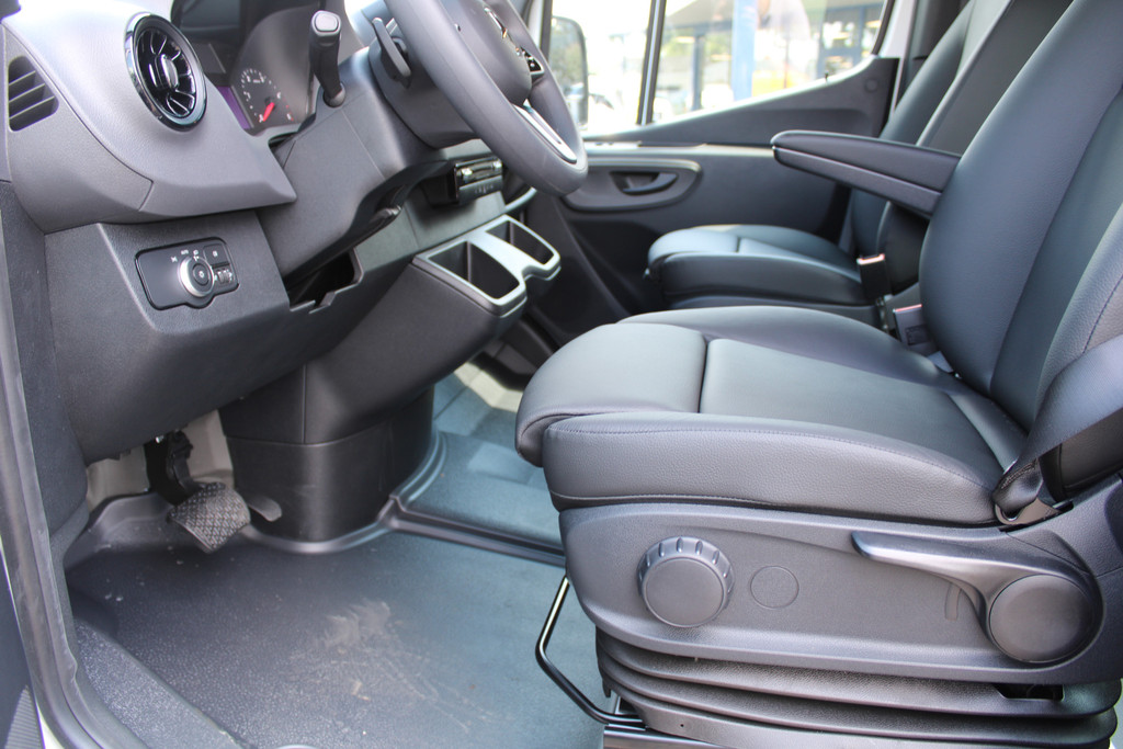 Mercedes-Benz Sprinter 6