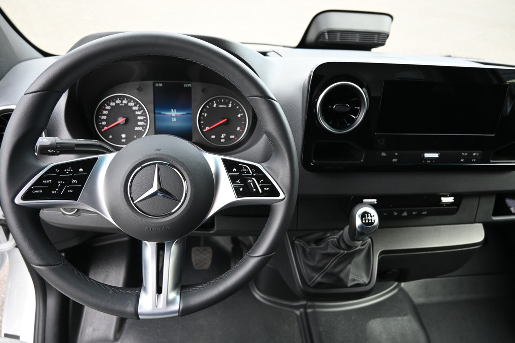 Mercedes-Benz Sprinter 10