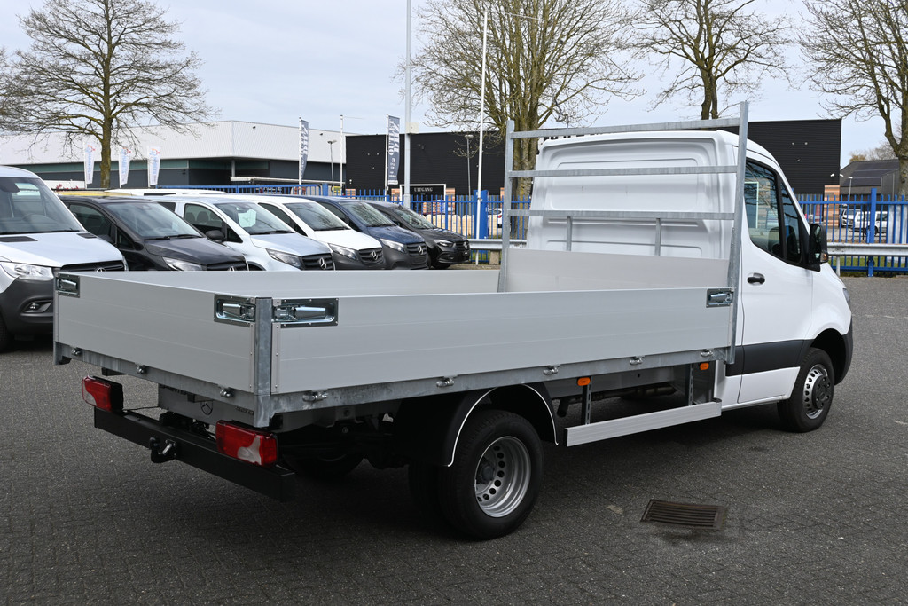 Mercedes-Benz Sprinter 2