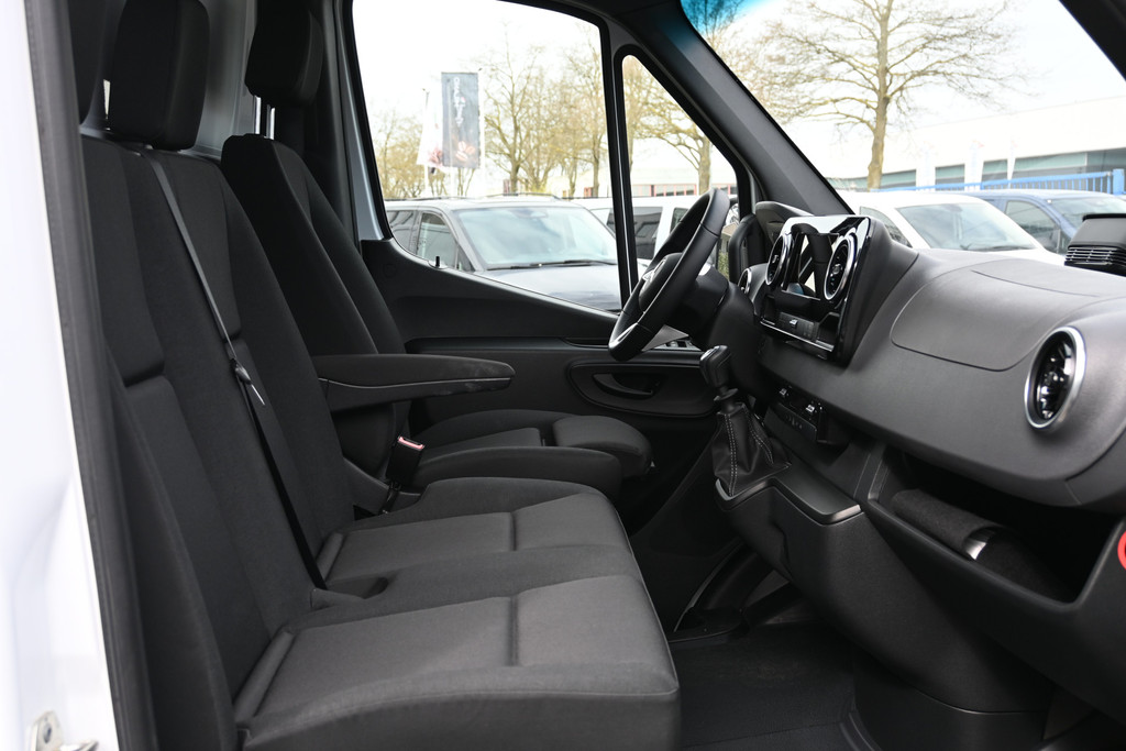 Mercedes-Benz Sprinter 5