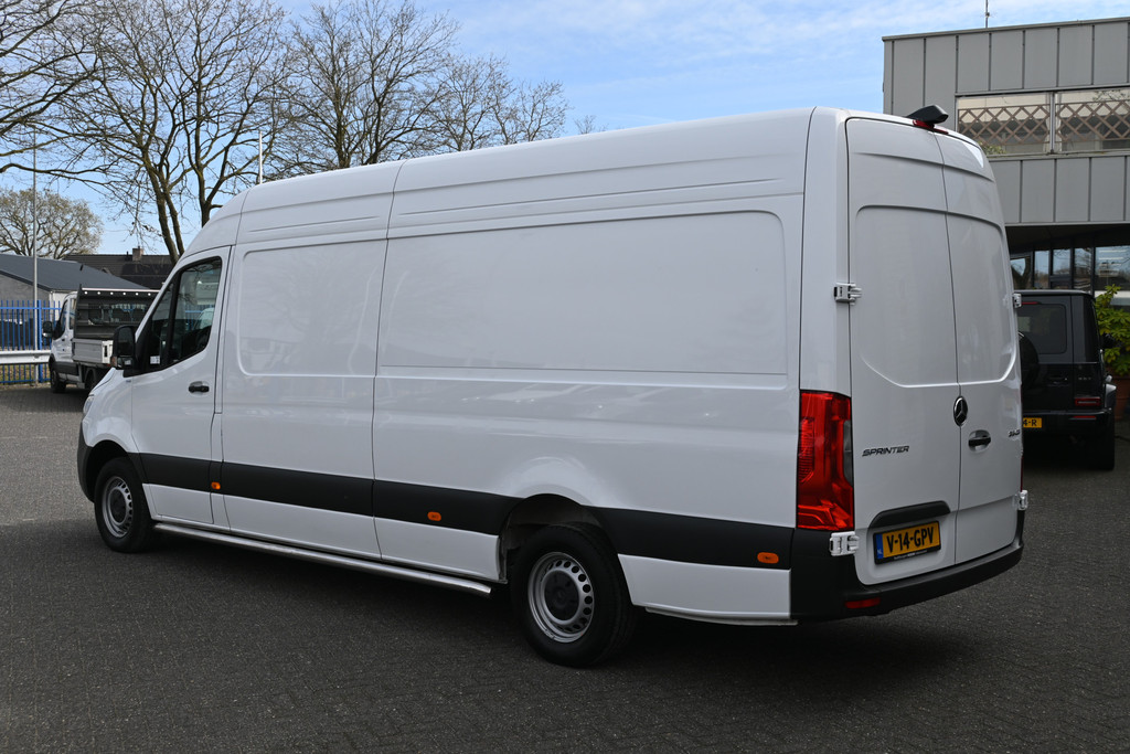Mercedes-Benz Sprinter 7