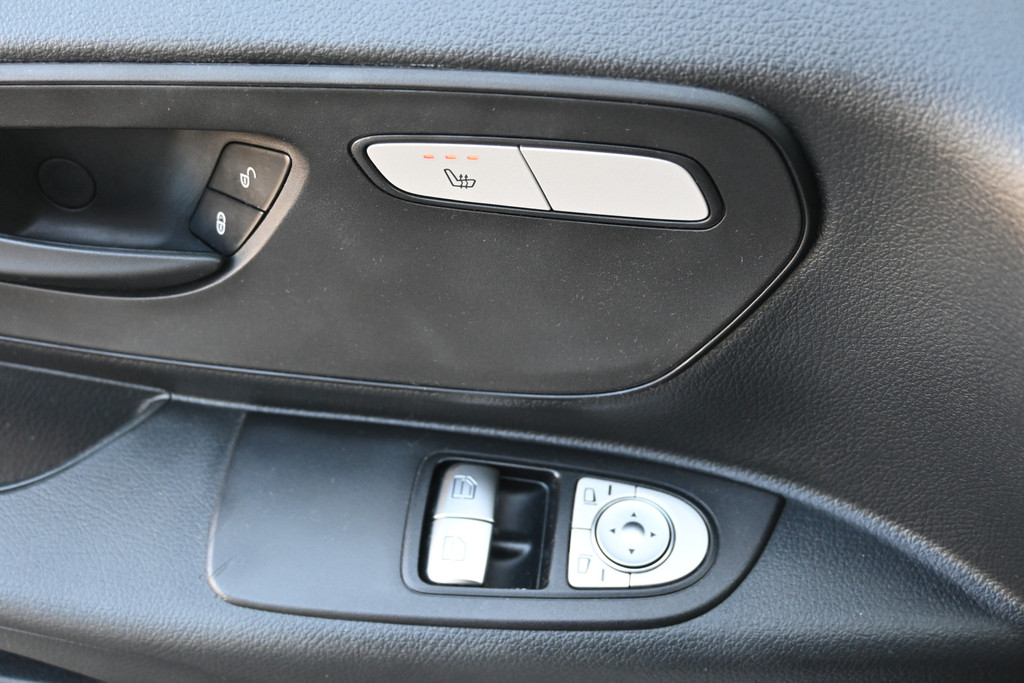Mercedes-Benz Vito 15