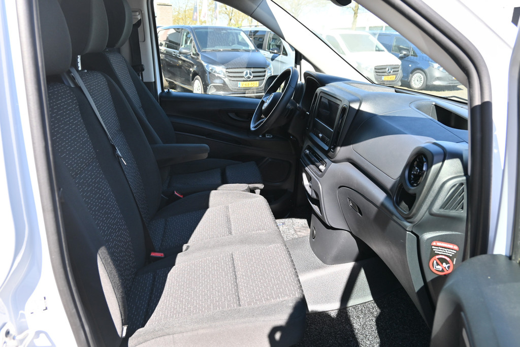 Mercedes-Benz Vito 7