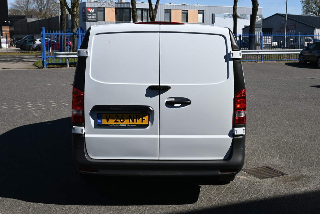 Mercedes-Benz Vito 9