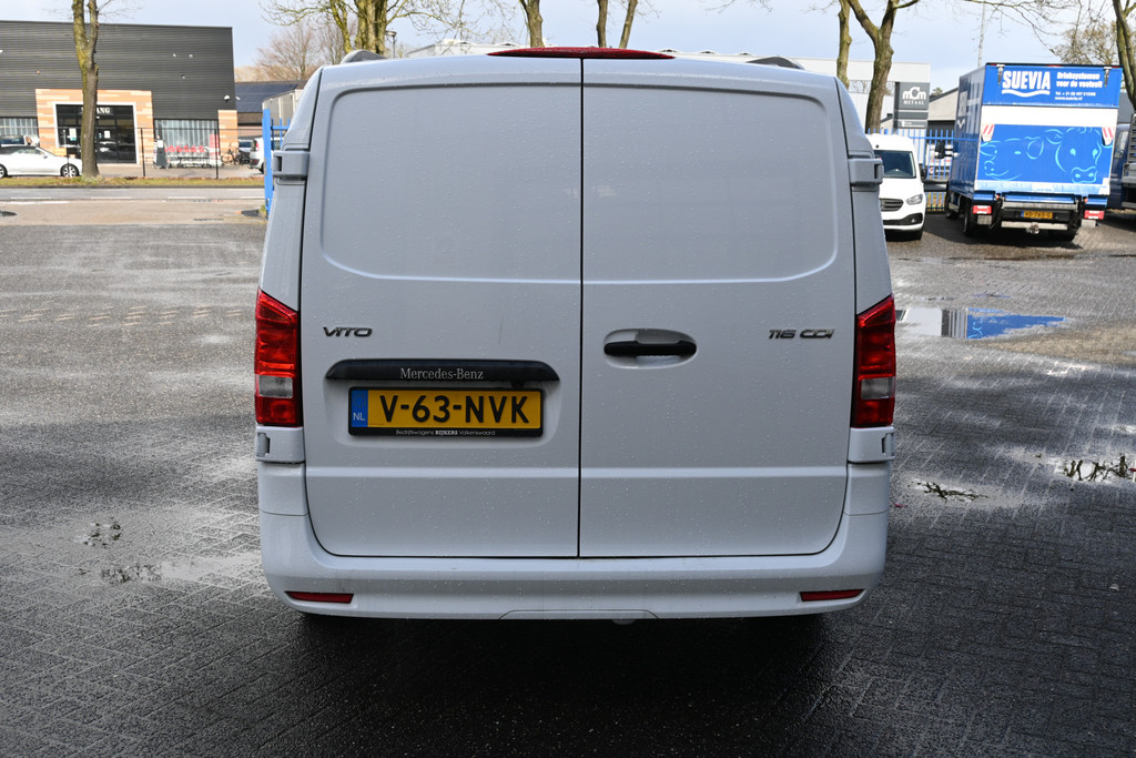 Mercedes-Benz Vito 2