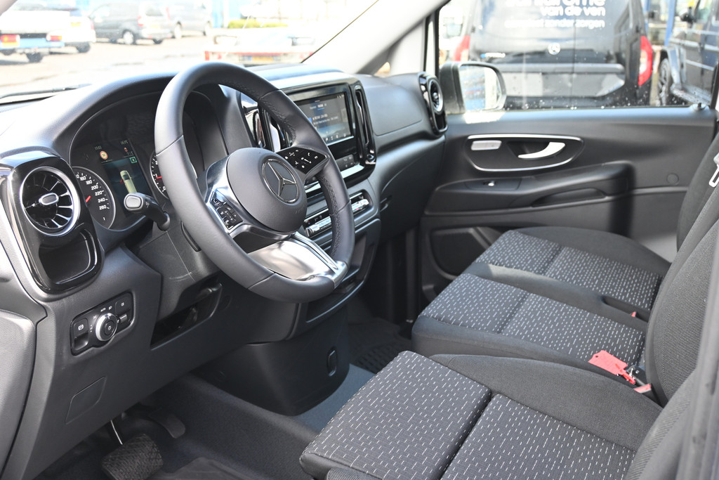 Mercedes-Benz Vito 8